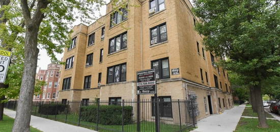 5004 N Springfield Ave Unit 4, Chicago, IL 60625