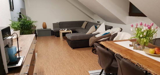 Maisonette - DG Wohnung 3 Zimmer / Balkon, 2. OG - Alsdorf Warden