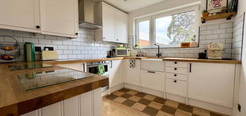 2 bed flat to rent