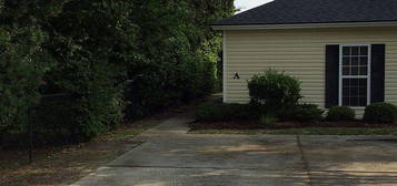 3226 Oak Garden Dr*, 3226 Oak Garden Dr #A, Valdosta, GA 31605