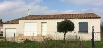 Maison  à louer, 4 pièces, 3 chambres, 82 m²