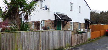 Terraced house to rent in Hatfield Court, Calcot, Reading, Berkshire RG31