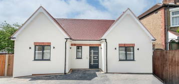 4 bed detached house for sale