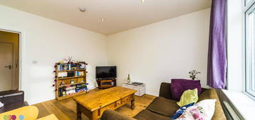 2 bed flat to rent