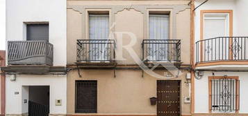 Casa en calle Santa María de Las Nieves en Benacazón