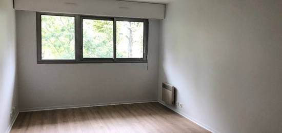 Studio  à louer, 1 pièce, 27 m², Étage 2/0