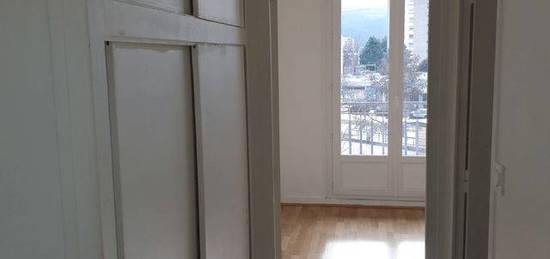 Location appartement 3 pièces 54 m²