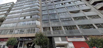 Piso en venta en  Alcalde Portanet, Sardoma - Castrelos