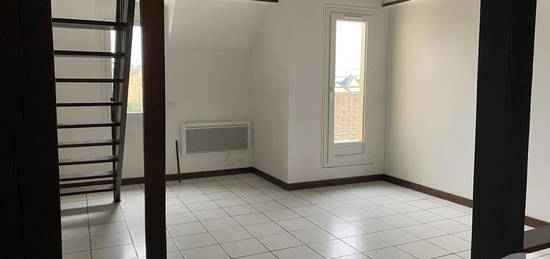 Location appartement 4 pièces 93 m²