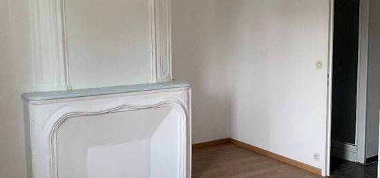 Appartement  à louer, 3 pièces, 64 m², Étage 2/3