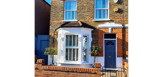 Terraced house to rent in Glenfarg Road, London SE6