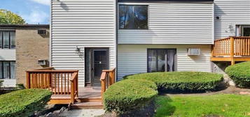 3 Hook Rd Unit 73, Poughkeepsie, NY 12601