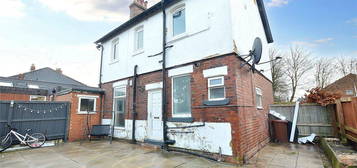 3 bed flat to rent