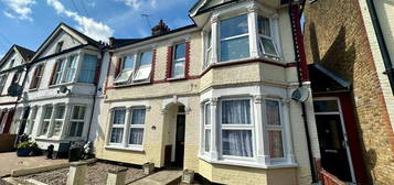 4 bedroom ground floor flat