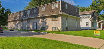 Moro St. 523, 523 Moro St APT 2, Manhattan, KS 66502