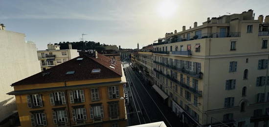 NICE LE PÖRT  : T3 meublé avec dougle parking