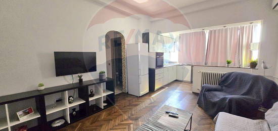 Apartament cu 4 camere P-ta Rosetti 3