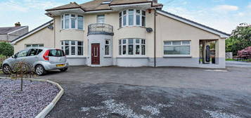 5 bed detached house for sale