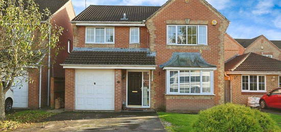 4 bed detached house to rent