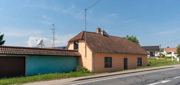 Rodinný dům, 102 m² + 102 m² pozemek, Hradišťská, Uherský Ostroh