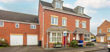 4 bed town house for sale