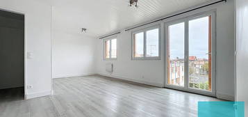 Appartement  à louer, 3 pièces, 2 chambres, 57 m²