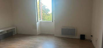 Location appartement a louer centre de Caraman