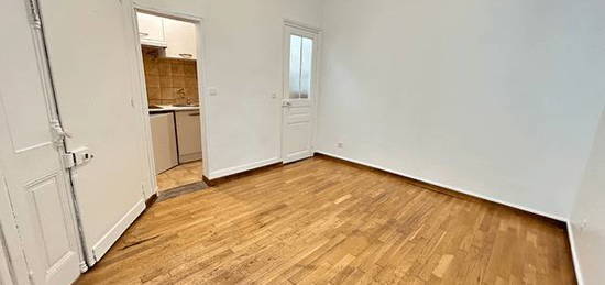 Location appartement 1 pièce 16 m²