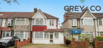 4 bedroom semi-detached house