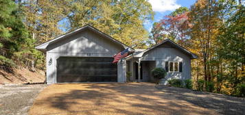 32 Lodosa Ln, Hot Springs Village, AR 71909