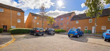 2 bedroom ground floor flat for sale