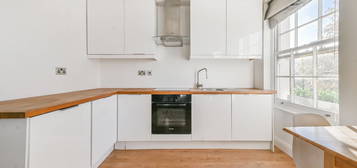 Flat to rent in Ranelagh Road, Pimlico, London SW1V