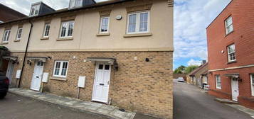 Property to rent in Flagstaff Court, Canterbury CT1