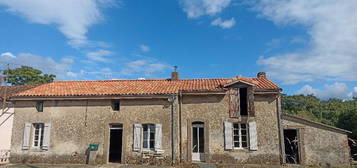 Maison en campagne avec dépendances