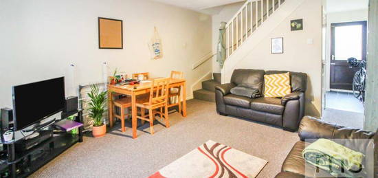 2 bedroom terraced house