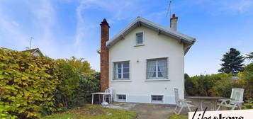 Maison à fort potentiel proche Sophie Barat à Châtenay-Malabry