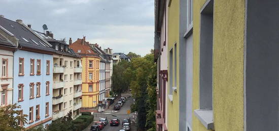 1-Zimmer-Wohnung mit Balkon und Einbauküche Nähe Berger Str. FFM