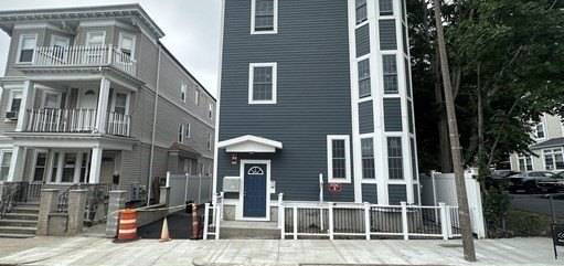 128 Hamilton St Unit 2B, Boston, MA 02125