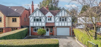 5 bed detached house for sale