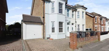 5 bedroom semi-detached house