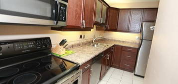 245 Kingsmere Blvd #B4, Saskatoon, SK S7J 4J6