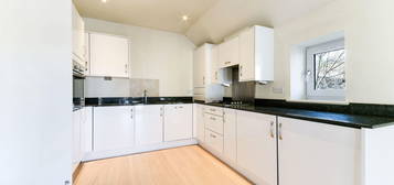 2 bed flat to rent