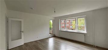 Gut geschnittene 3-Zimmer-Wohnung mit Balkon sucht Nachmieter!
