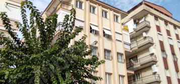 SAHİBİNDEN KUŞADASI CUMHURİYET MAHALLESİNDE 3+1 MASRAFSIZ DAİRE