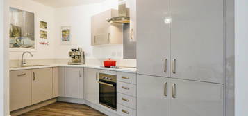 Flat for sale in Lightford House, Brixton SW9