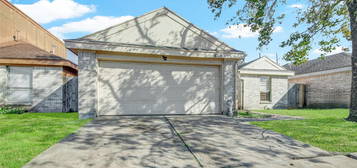 6115 Briar Glade Dr, Houston, TX 77072