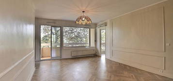 Appartement  à louer, 4 pièces, 3 chambres, 69 m²