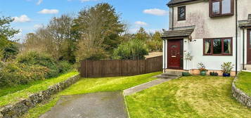 2 bed semi-detached house for sale