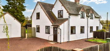 3 bedroom semi-detached house