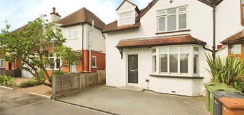 4 bed semi-detached house to rent